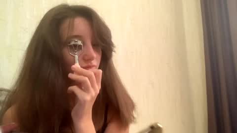 Emilia online show from 09-17-25, 12:18