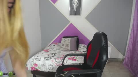 Karla online show from 12-21-24, 02:04