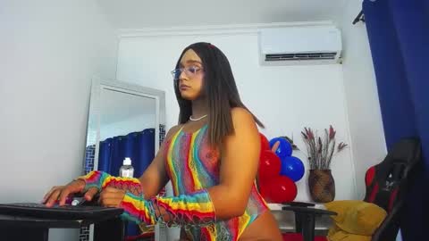 Snapshot of karla_dior chatting on 02-24-25, 06:26 DIOR online show from 02-24-25, 06:26