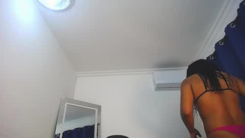 Snapshot of karla_dior chatting on 03-09-25, 02:21 DIOR online show from 03-09-25, 02:21