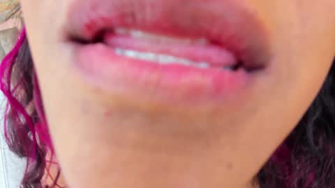  Karla  online show from 12-31-24, 12:32