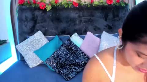 Karla Gonzaless online show from 01-08-26, 06:43