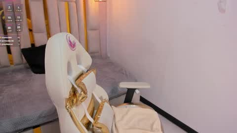 Karla  online show from 01-06-25, 01:52