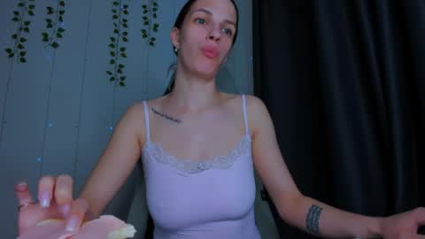 Snapshot of karla_lim chatting on 05-17-26, 10:33 karla_lim online show from 05-17-26, 10:33
