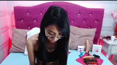 Snapshot of karla_slutskinny chatting on 02-26-25, 07:31 karla_slutskinny online show from 02-26-25, 07:31