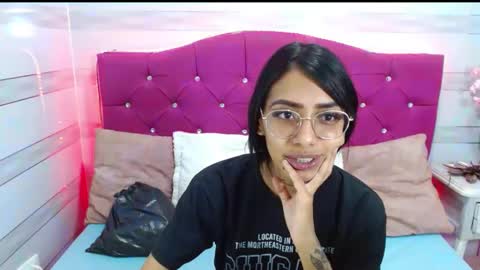 Snapshot of karla_slutskinny chatting on 02-27-25, 03:14 karla_slutskinny online show from 02-27-25, 03:14