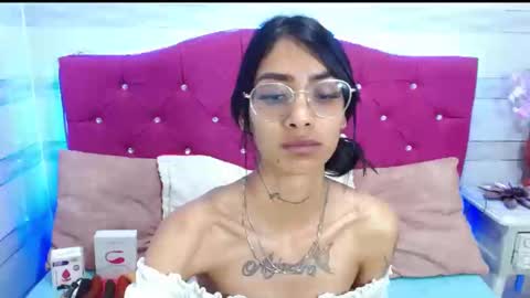 Snapshot of karla_slutskinny chatting on 02-27-25, 09:54 karla_slutskinny online show from 02-27-25, 09:54