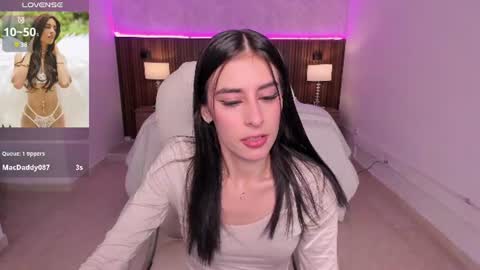 Karlaa  online show from 06-19-26, 11:14