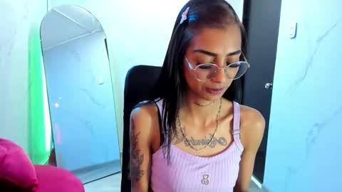 karlaslutskinny__ online show from 10-17-25, 01:14