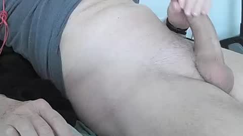 Snapshot of karledgar33 chatting on 01-06-25, 12:46 Karl online show from 01-06-25, 12:46