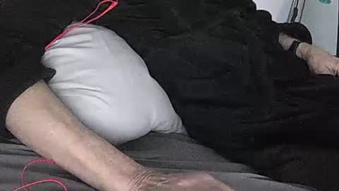 Snapshot of karledgar33 chatting on 01-19-25, 08:07 Karl online show from 01-19-25, 08:07