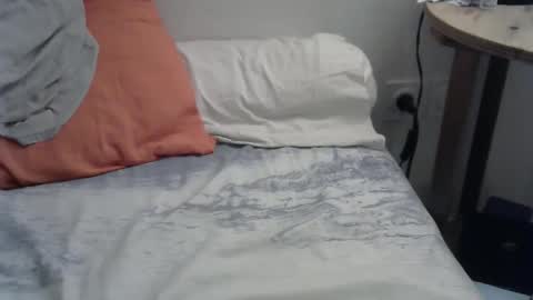 Snapshot of karledgar33 chatting on 10-14-25, 05:30 Karl online show from 10-14-25, 05:30