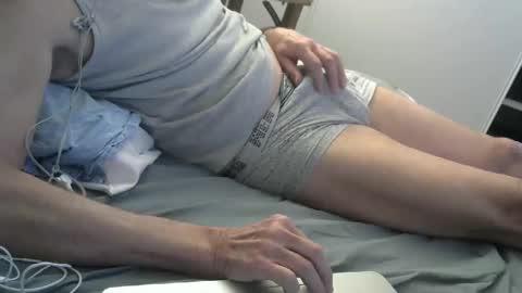 Snapshot of karledgar33 chatting on 10-25-25, 06:54 Karl online show from 10-25-25, 06:54