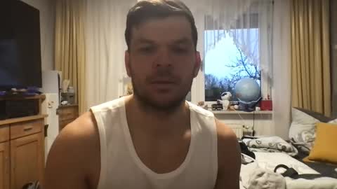 Snapshot of karlflum88 chatting on 01-03-25, 02:40 Loverboy95 online show from 01-03-25, 02:40