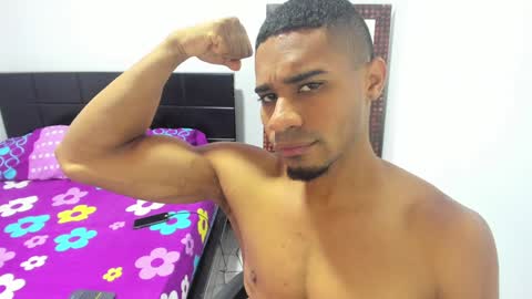 Snapshot of karljensen33 chatting on 01-12-25, 05:44 karlgenjen online show from 01-12-25, 05:44