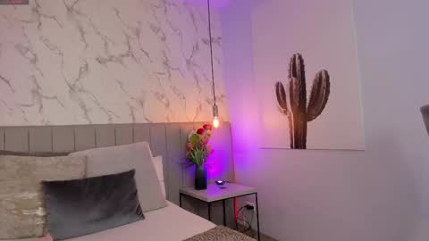 Snapshot of karlla_brown chatting on 03-19-26, 01:37 karlla_brown online show from 03-19-26, 01:37