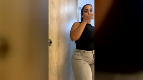Snapshot of karlla_brown chatting on 07-22-26, 12:41 karlla_brown online show from 07-22-26, 12:41