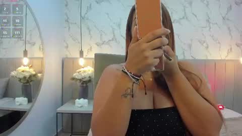 Snapshot of karlla_brown chatting on 08-09-26, 07:19 karlla_brown online show from 08-09-26, 07:19