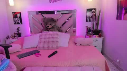 Karly Moonns online show from 06-17-26, 11:56