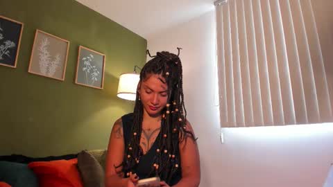 Karlye online show from 11-10-25, 04:50