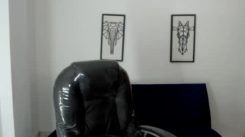 Snapshot of karlye_hot chatting on 12-07-24, 04:53 KARLYE online show from 12-07-24, 04:53