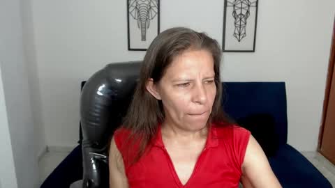 Snapshot of karlye_hot chatting on 12-12-24, 10:56 KARLYE online show from 12-12-24, 10:56