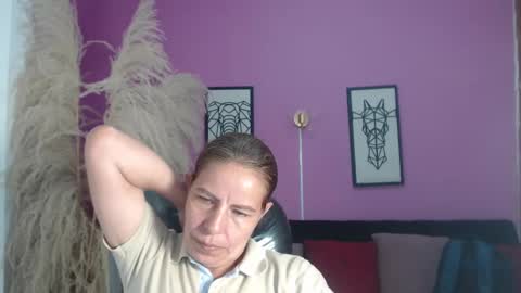 Snapshot of karlye_hot chatting on 09-09-25, 01:27 KARLYE online show from 09-09-25, 01:27