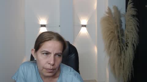 KARLYE online show from 01-06-26, 01:31