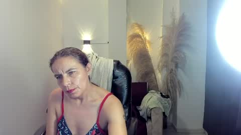 KARLYE online show from 05-04-26, 01:23