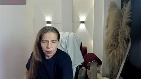 KARLYE online show from 06-19-26, 02:49