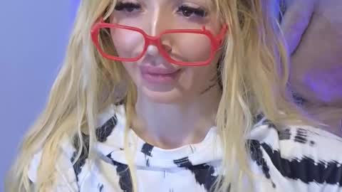 Julia online show from 03-13-26, 01:18