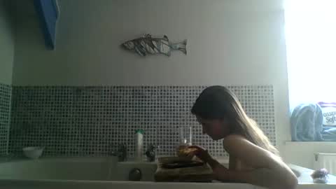 Karma Queen online show from 04-10-26, 11:37