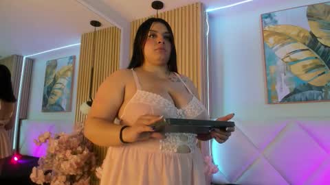 karo_linee online show from 02-21-26, 12:06