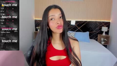 karol_cortes online show from 05-13-26, 01:30