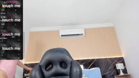 karol_cortes online show from 05-14-26, 12:01
