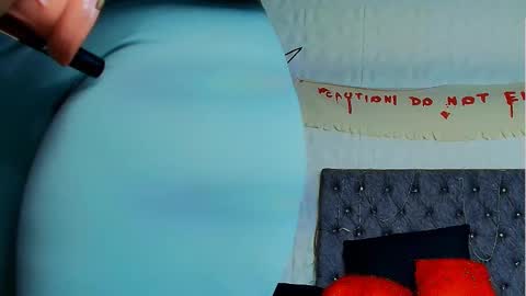 Snapshot of karol_dl chatting on 10-19-25, 10:05 karol dl online show from 10-19-25, 10:05