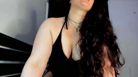 Snapshot of karol_hot_sex chatting on 01-14-25, 10:48 Karol online show from 01-14-25, 10:48