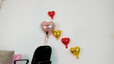 karol_w10 online show from 03-01-25, 09:26