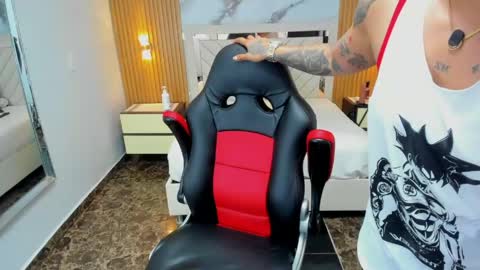 Karol and Luna online show from 04-30-26, 09:08