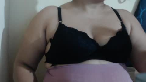 karolbb21 online show from 04-17-26, 02:31