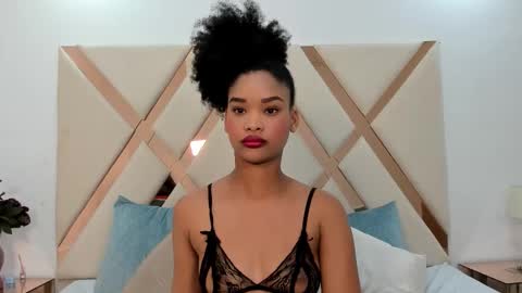 Snapshot of karolebonyy chatting on 02-10-26, 06:06 Karol online show from 02-10-26, 06:06