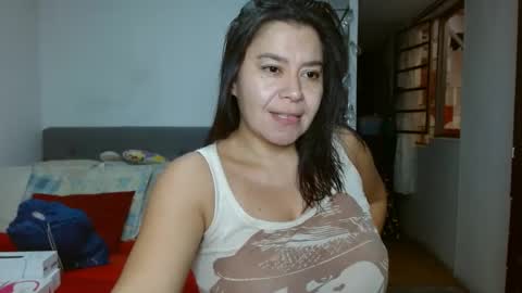 Snapshot of karolhot_x chatting on 12-19-24, 08:34 karol online show from 12-19-24, 08:34