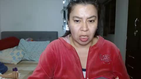 Snapshot of karolhot_x chatting on 01-06-25, 04:26 karol online show from 01-06-25, 04:26