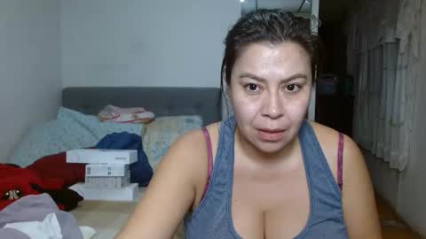 Snapshot of karolhot_x chatting on 01-30-25, 05:09 karol online show from 01-30-25, 05:09