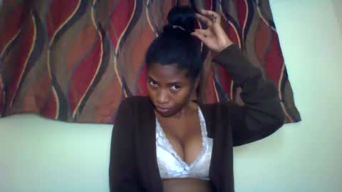 karoliee online show from 07-13-26, 01:58