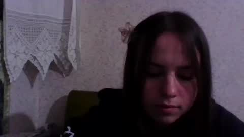 Karolina online show from 09-11-25, 07:47