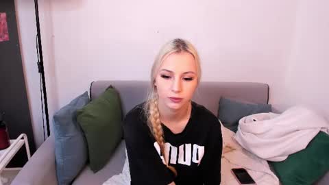 karolina_brand online show from 07-11-26, 02:25
