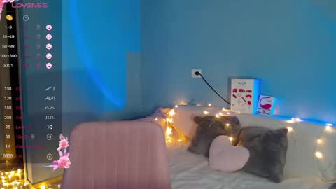 Kira online show from 04-06-26, 04:46