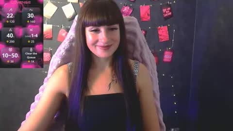 Caroline online show from 10-17-25, 09:34