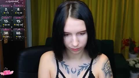 Snapshot of karolinablack chatting on 02-15-26, 07:51 Karolina online show from 02-15-26, 07:51